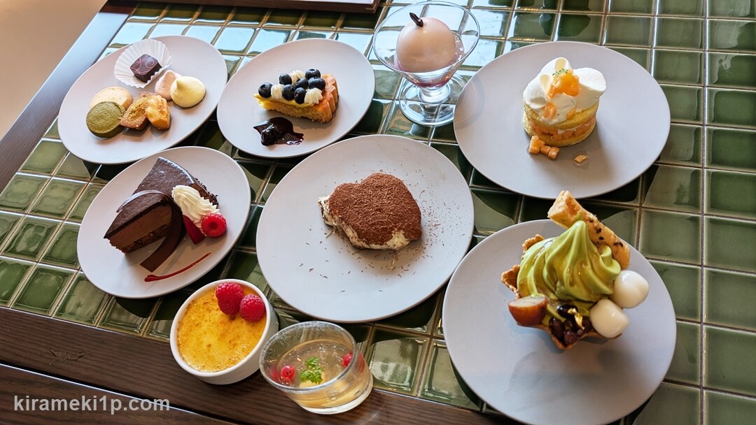 ハイアットリージェンシー東京でスイーツビュッフェレベルのケーキが出てきた